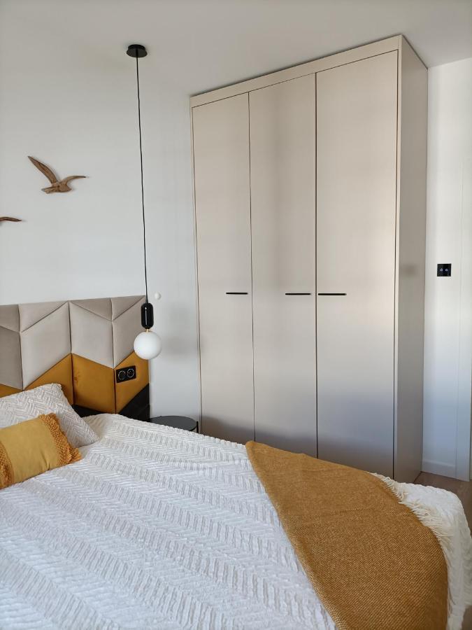 Apartament Zajezdnia Appartamento Danzica Esterno foto